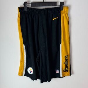 Nike Steelers Shorts - Men's Large